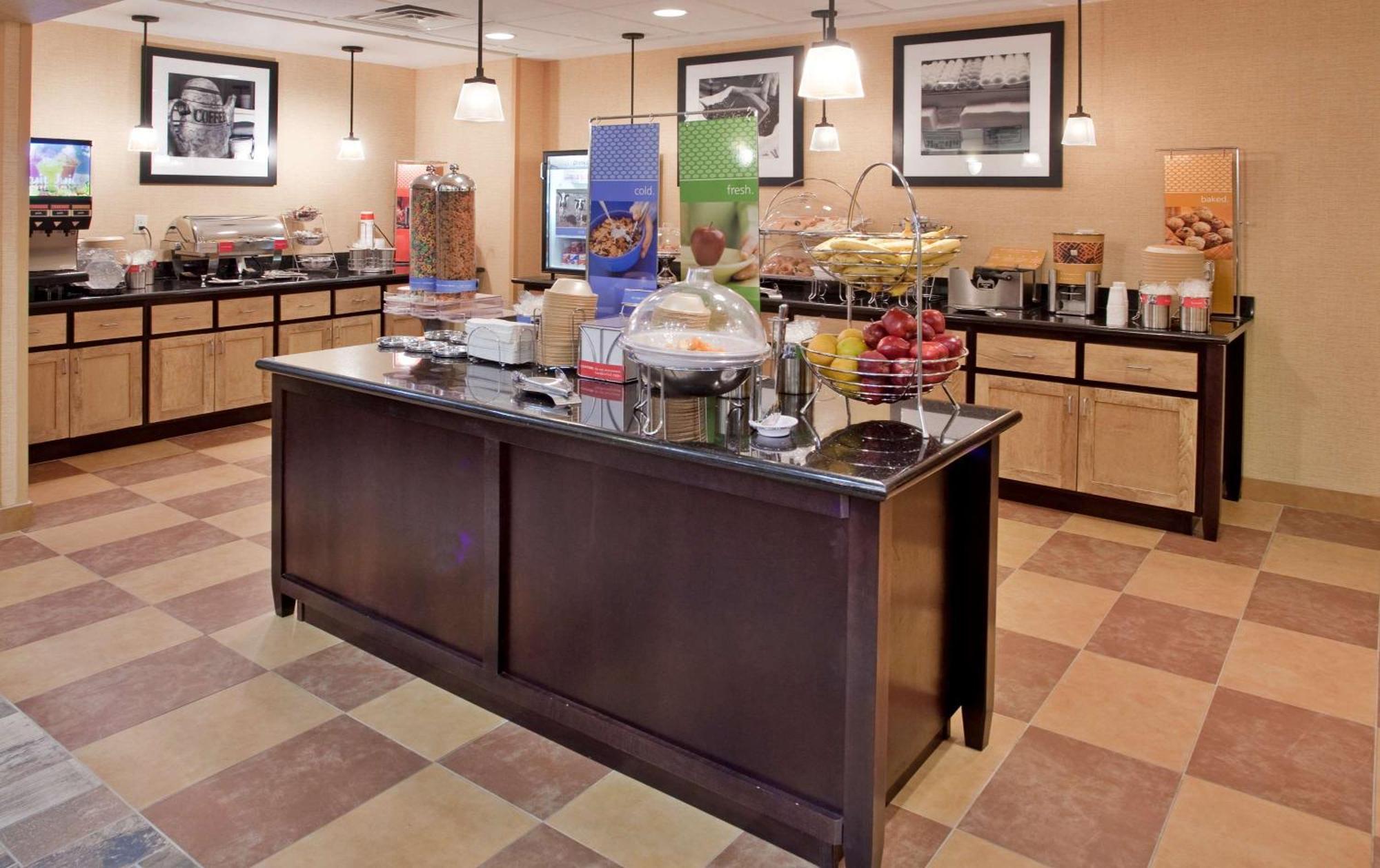 Hampton Inn & Suites Dickinson Nd Exteriör bild