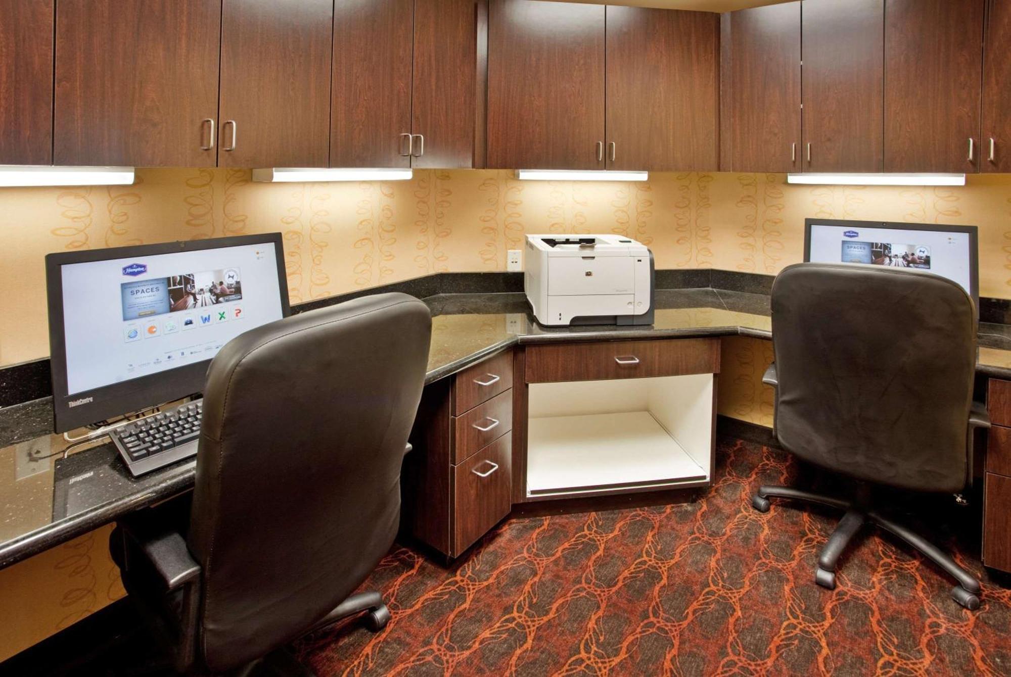 Hampton Inn & Suites Dickinson Nd Exteriör bild